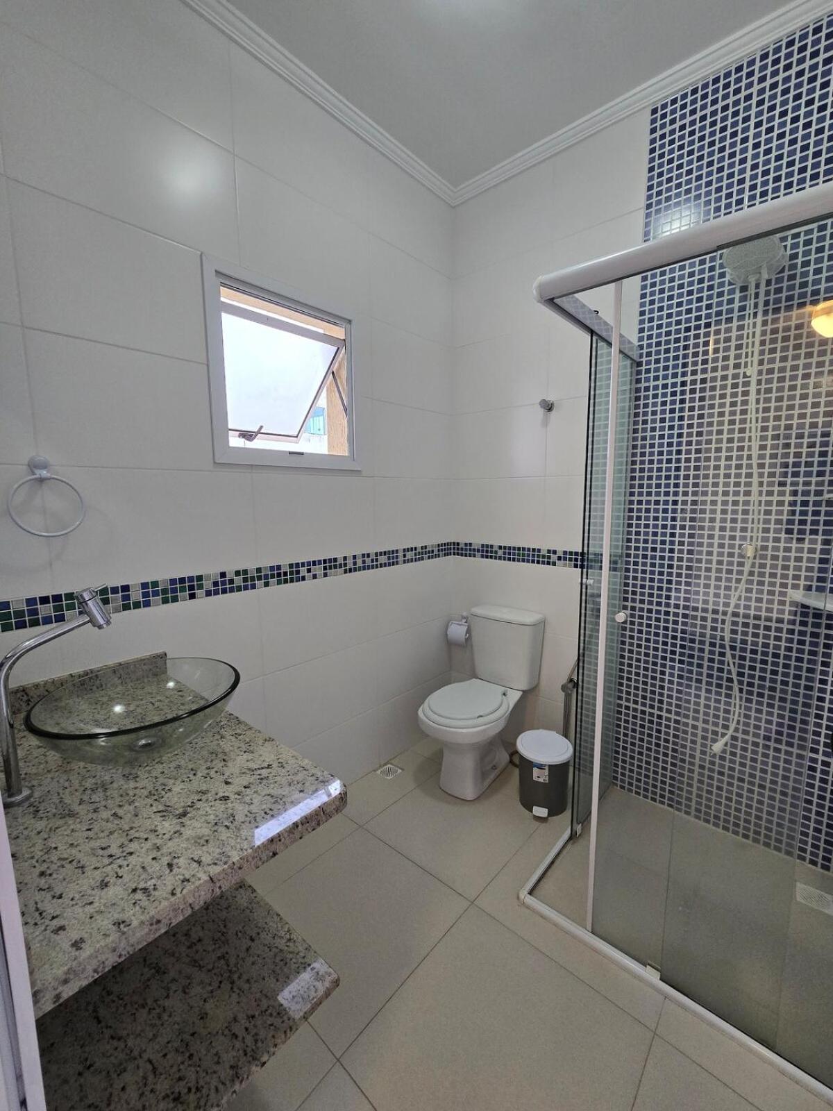Casa - 2 Suites, Churrasqueira No Terraco - 200 Mts Do Sape Casa de férias Ubatuba